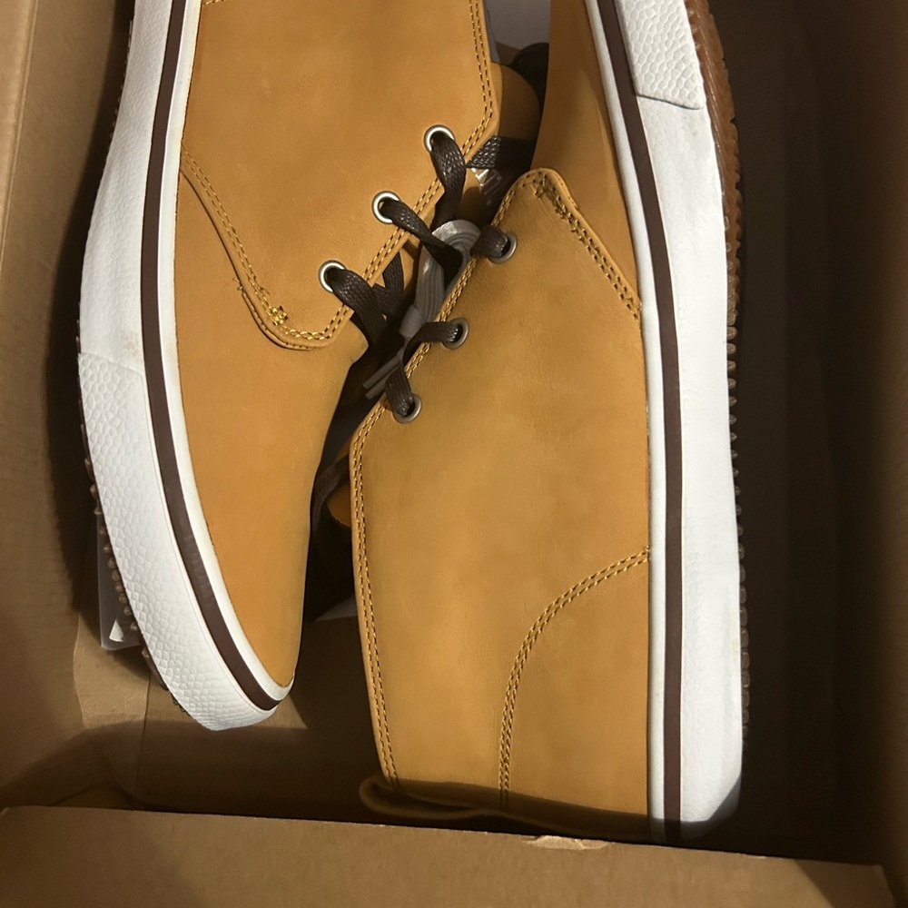 Timberland Tan Chukka Boots for Men